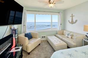 Televisión y oficina 