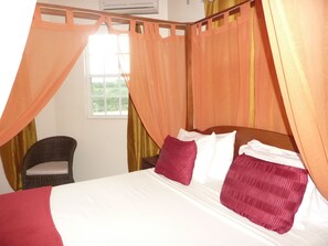 1 bedroom, in-room safe, iron/ironing board, WiFi