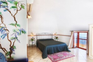 2 slaapkamers, een strijkplank/strijkijzer, reisbedje, wifi