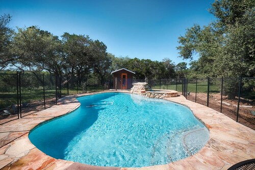RETREAT NEXT TO FLAT CREEK WINERY, Pool,Billiard Table,Outdoor Kitchen, Fire Pit