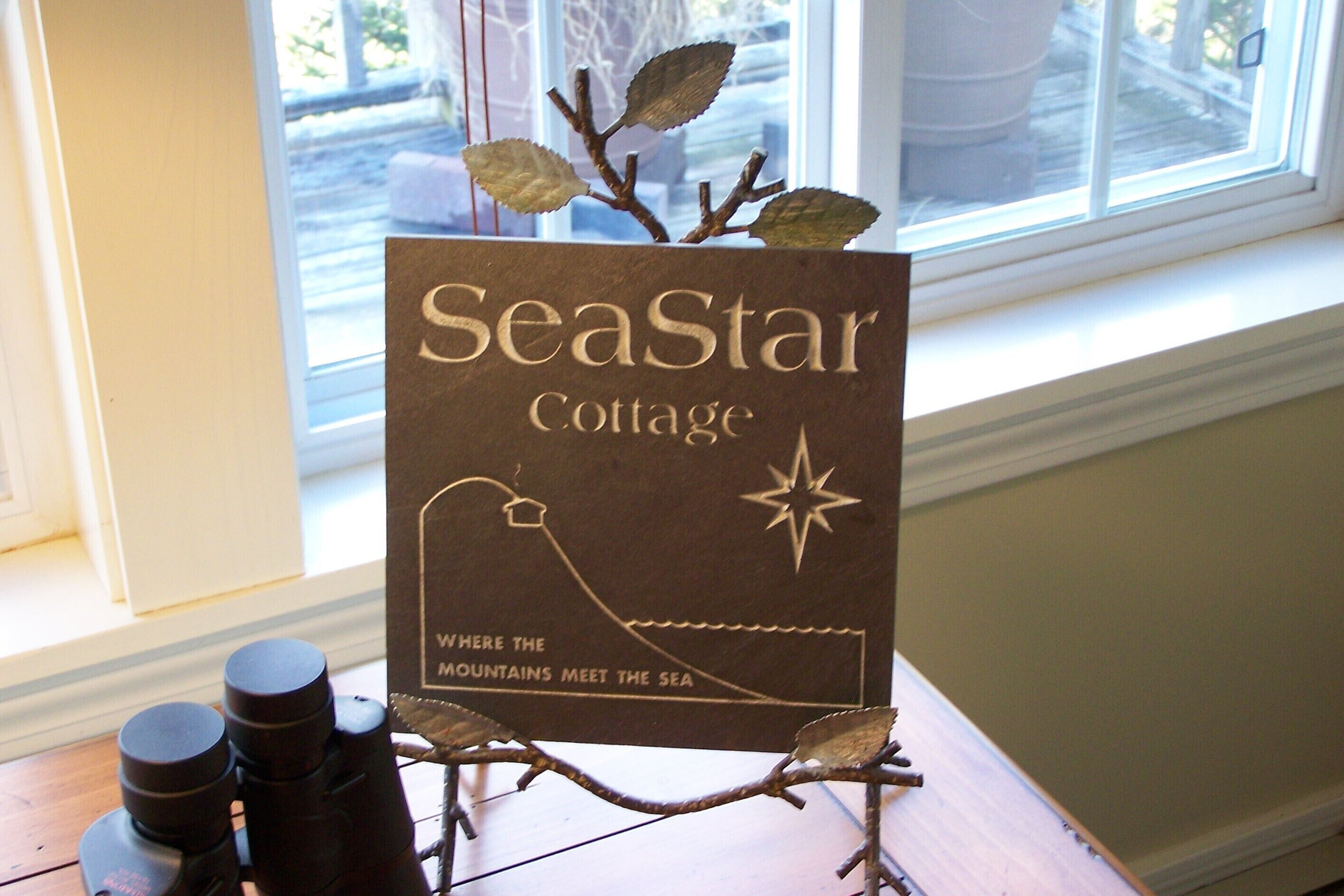 A Little Hideaway at the Edge of the Woods... Off Season Rates Kick in 11/1  