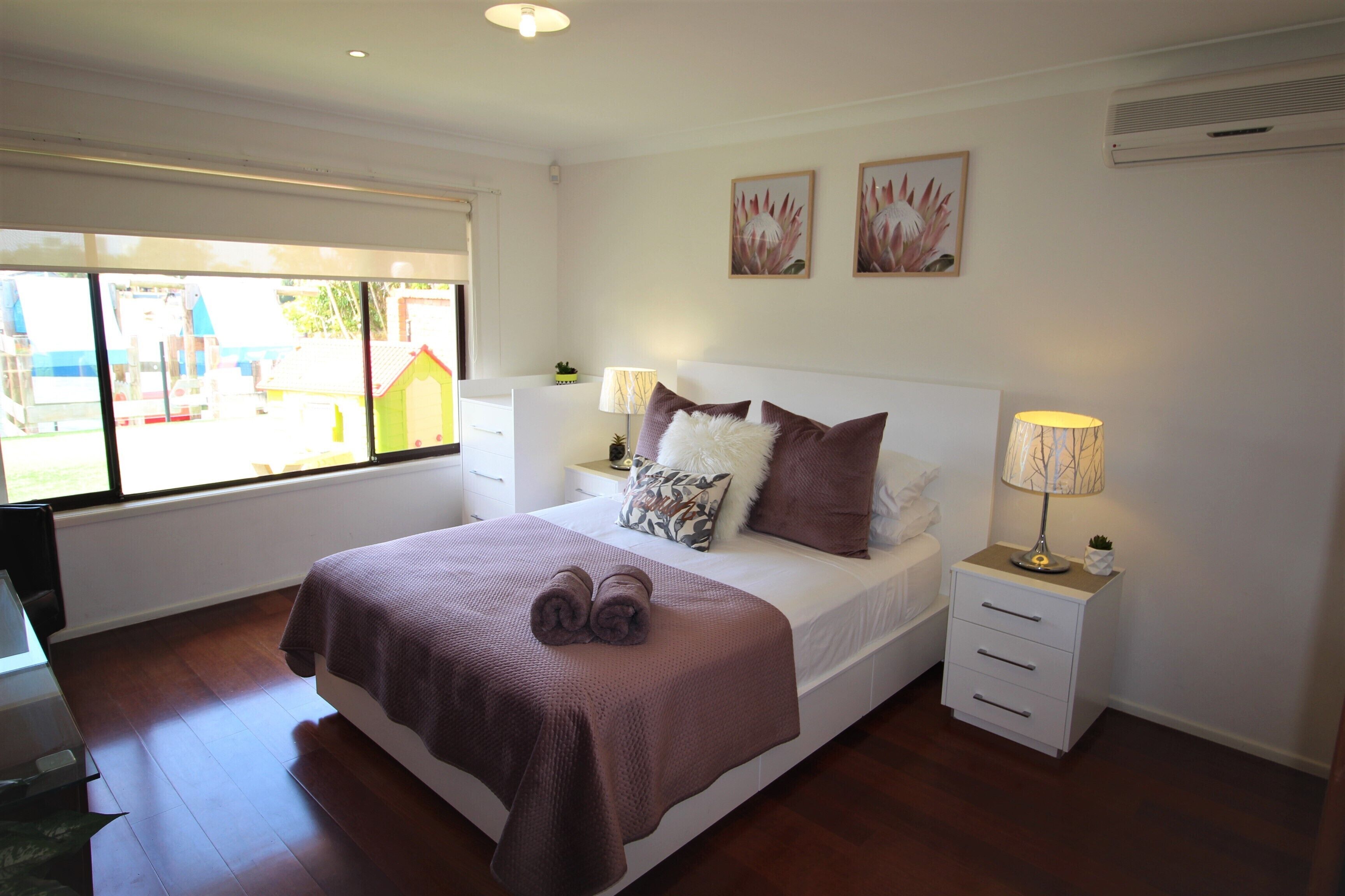 ^^ Waterfront Broadbeach Abode ^^  Child and Pet friendly — image 20