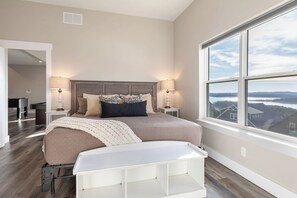 5 chambres, fer et planche à repasser, lit parapluie, Wi-Fi gratuit