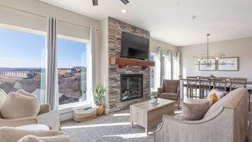 Smart TV, chimenea, videojuegos y reproductor de DVD