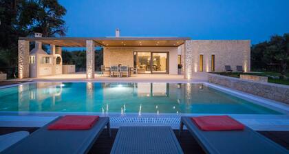 Ianira, moderne private Villa mit Schwimmbad