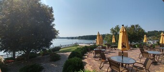 Ready to ESCAPE?! Come to the LAKE! Direct Lake Access! - Toqua Coves!
