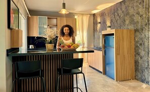 Fridge, stovetop, coffee/tea maker, toaster