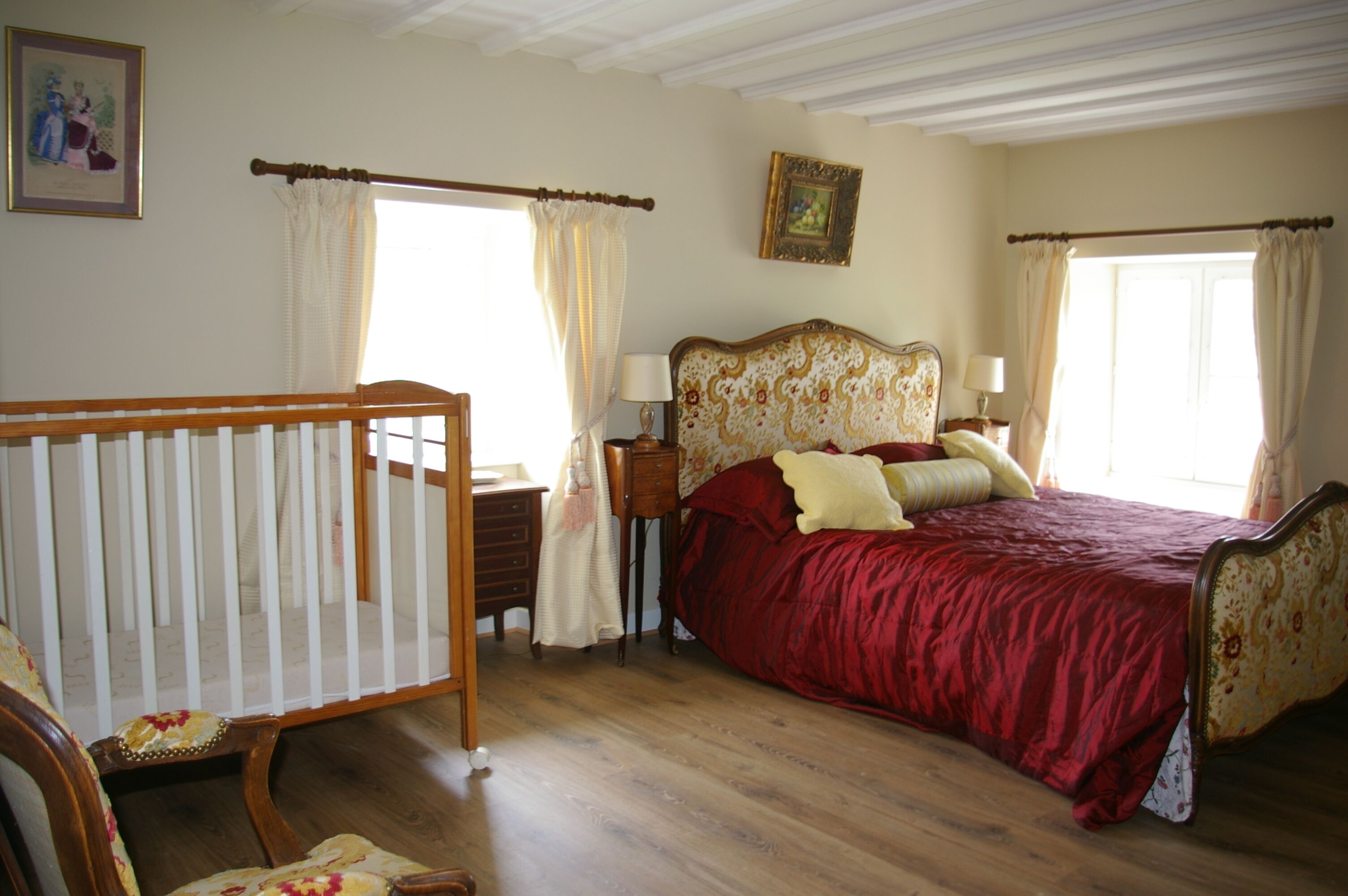 Old Farmhouse with 5 Bedrooms