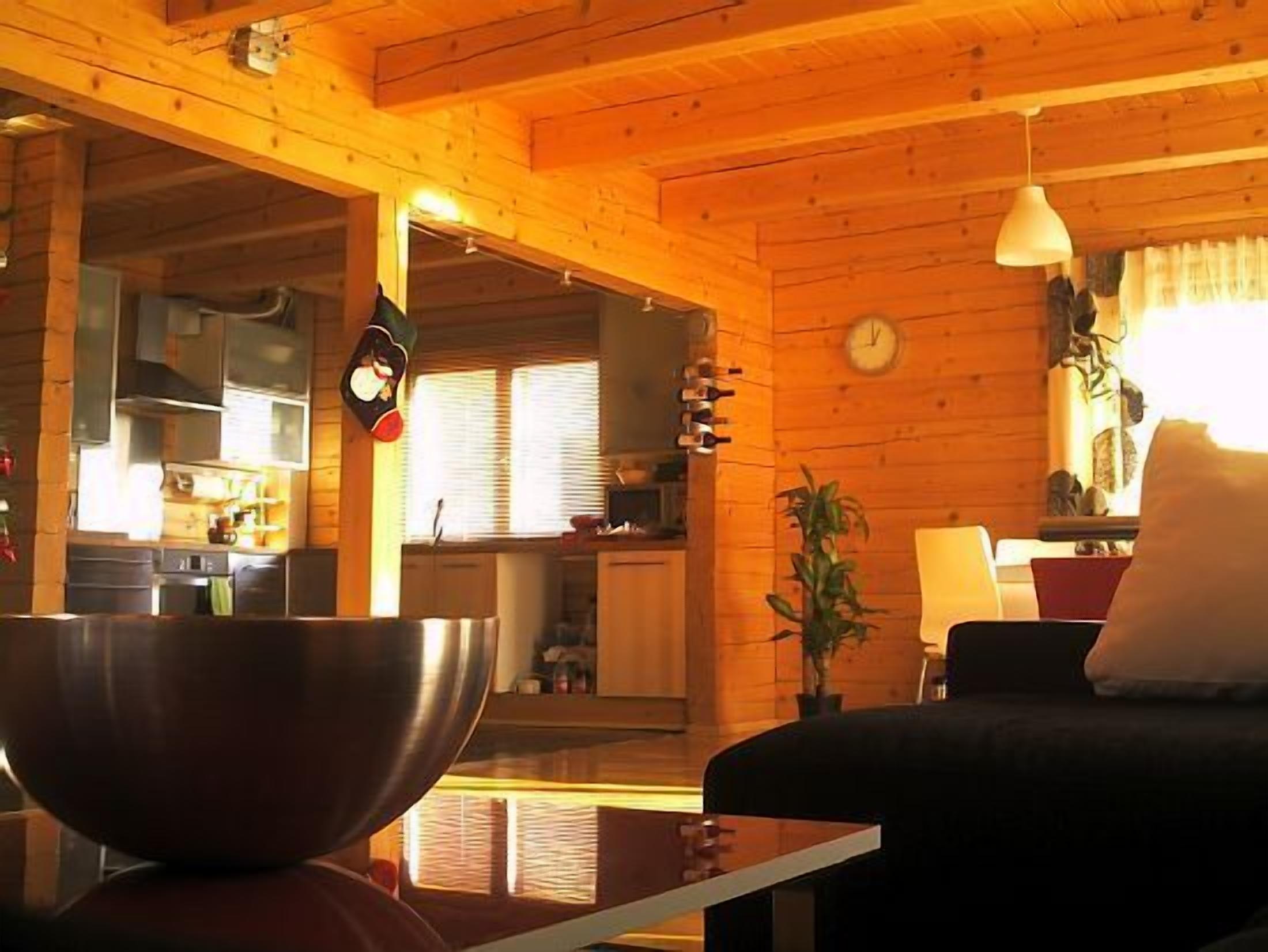 Rural wooden house in Sentmenat 30 minutes from Barcelona for 10 people