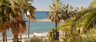 Fantastisk leilighet ved sjøen i historisk bygning, Oneglia, riviera dei fior