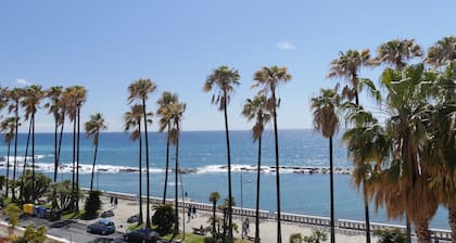 Magnificent seafront apartment in historic building, Oneglia, riviera dei fior