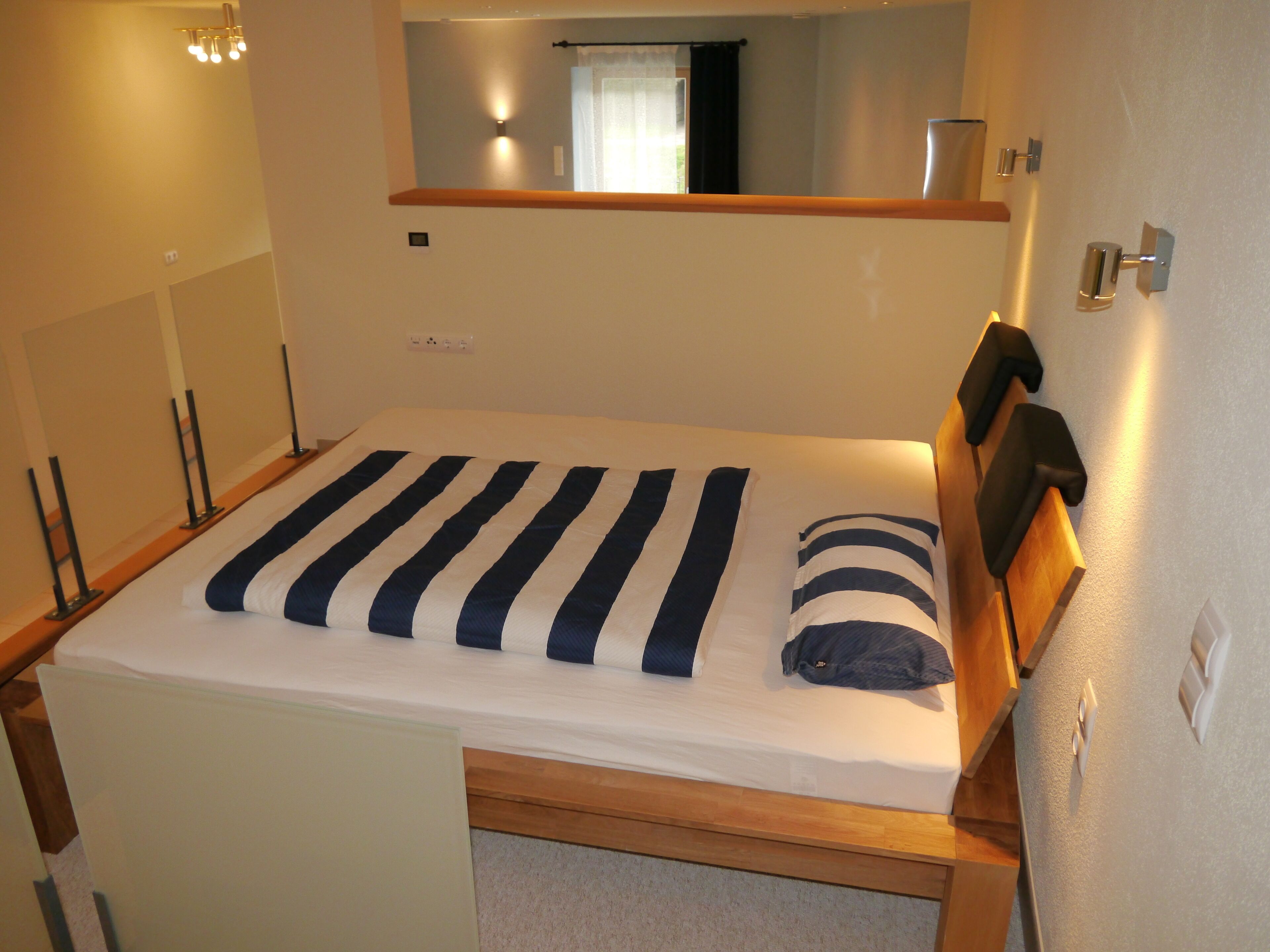 Fantastic apartments with a sun terrace directly on the shores Tauber