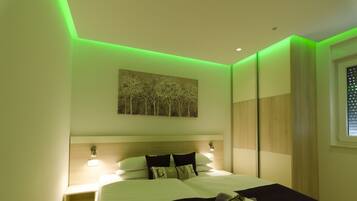 7 Schlafzimmer, Zimmersafe, Bügeleisen/Bügelbrett, WLAN