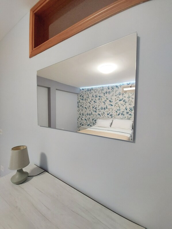 3 quartos, ferros/tábuas de passar roupa, Wi-Fi, roupa de cama