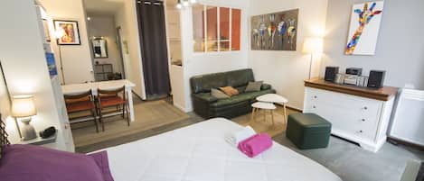 1 bedroom, iron/ironing board, free WiFi, bed sheets