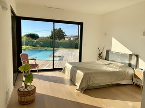 4 Schlafzimmer, Bügeleisen/Bügelbrett, WLAN, Bettwäsche