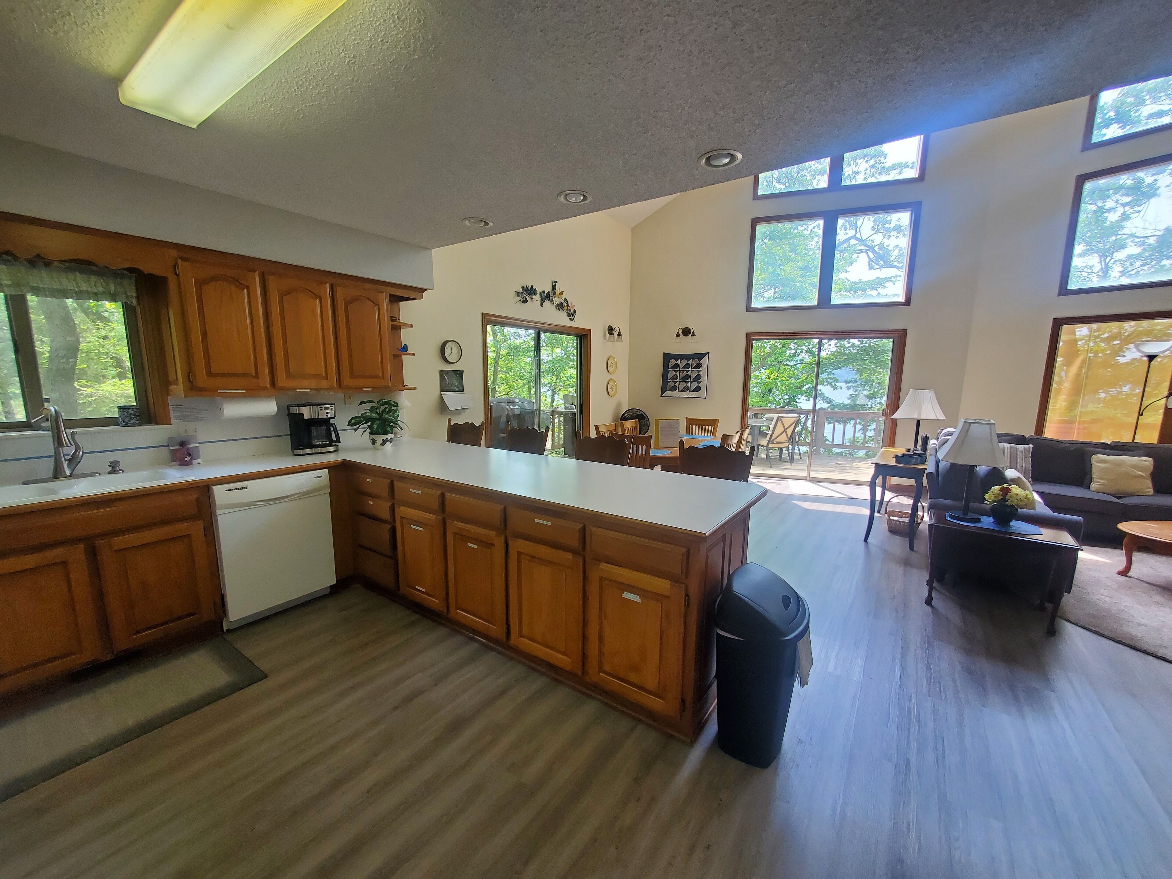 Avery Acres-Lakefront/Lakeview with lots of Wildlife - Easy Walk to Water