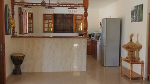 Interior - LA VILLA DES VOYAGEURS WITH POOL AND SPA FOR 4 TO 12 PEOPLE (Saint-François)