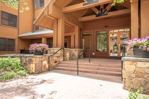 Exterior detail - River Run Condo w/ Great Shared Amenities: Pool, Hot Tubs, Play Area, & More! (Keystone)