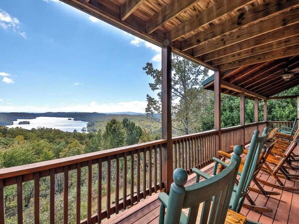 Unclassified image, 1 of 24, button