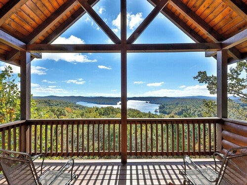 Home Run View by Mountain Oasis | Carters Lake & Mountain Views