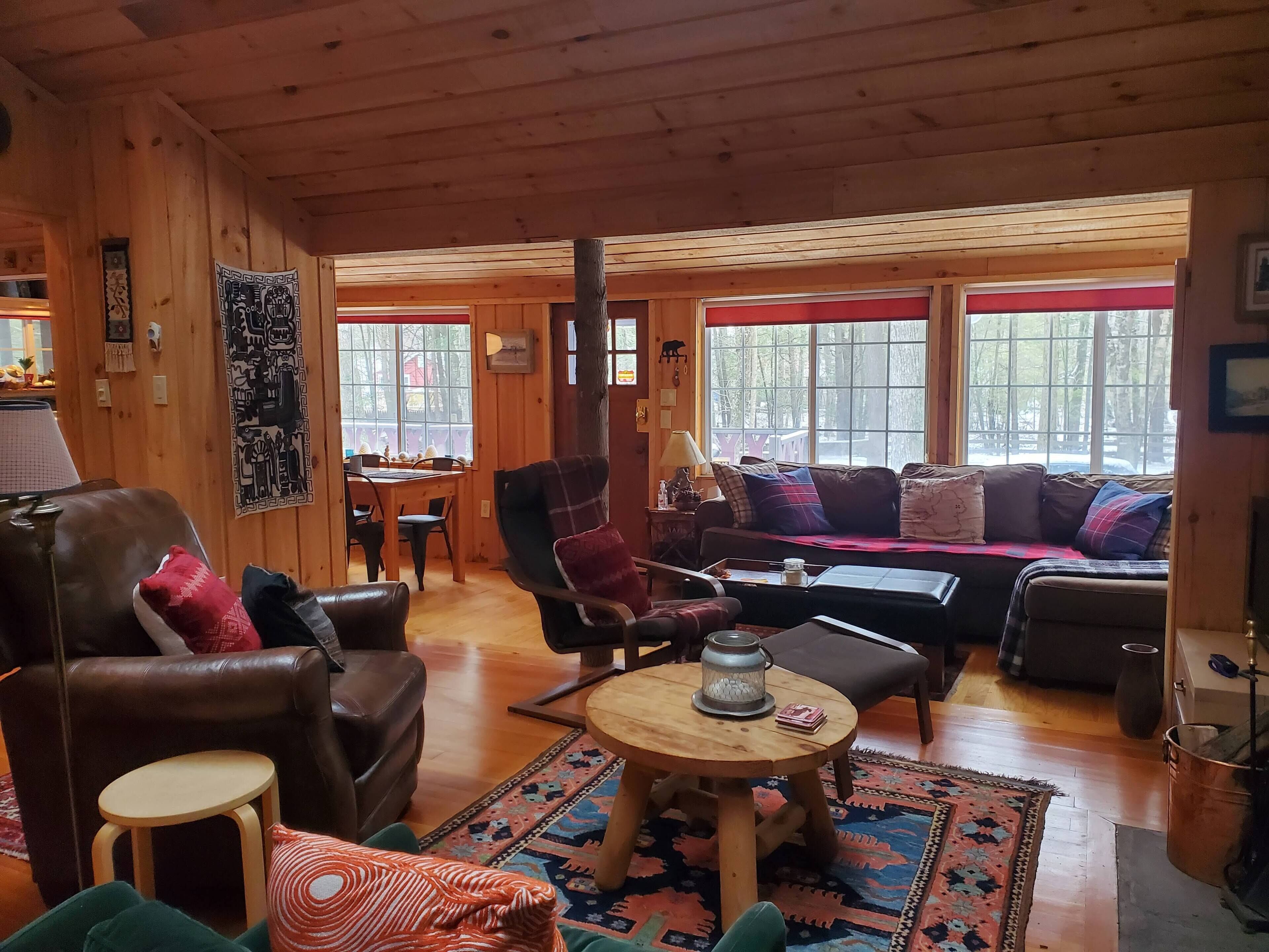 Wooded Streamside Catskills Cabin