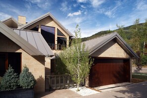 Exterior - Nicest Home in Core of Aspen (Aspen)
