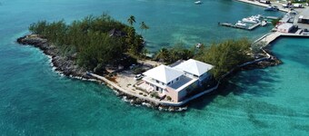 The feeling of an Island apart, surrounded by water! Convenient location.