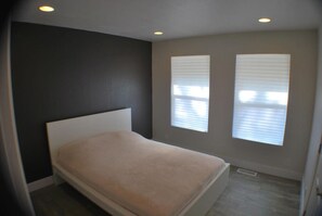 3 bedrooms, iron/ironing board, WiFi