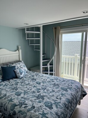 4 bedrooms, iron/ironing board, WiFi