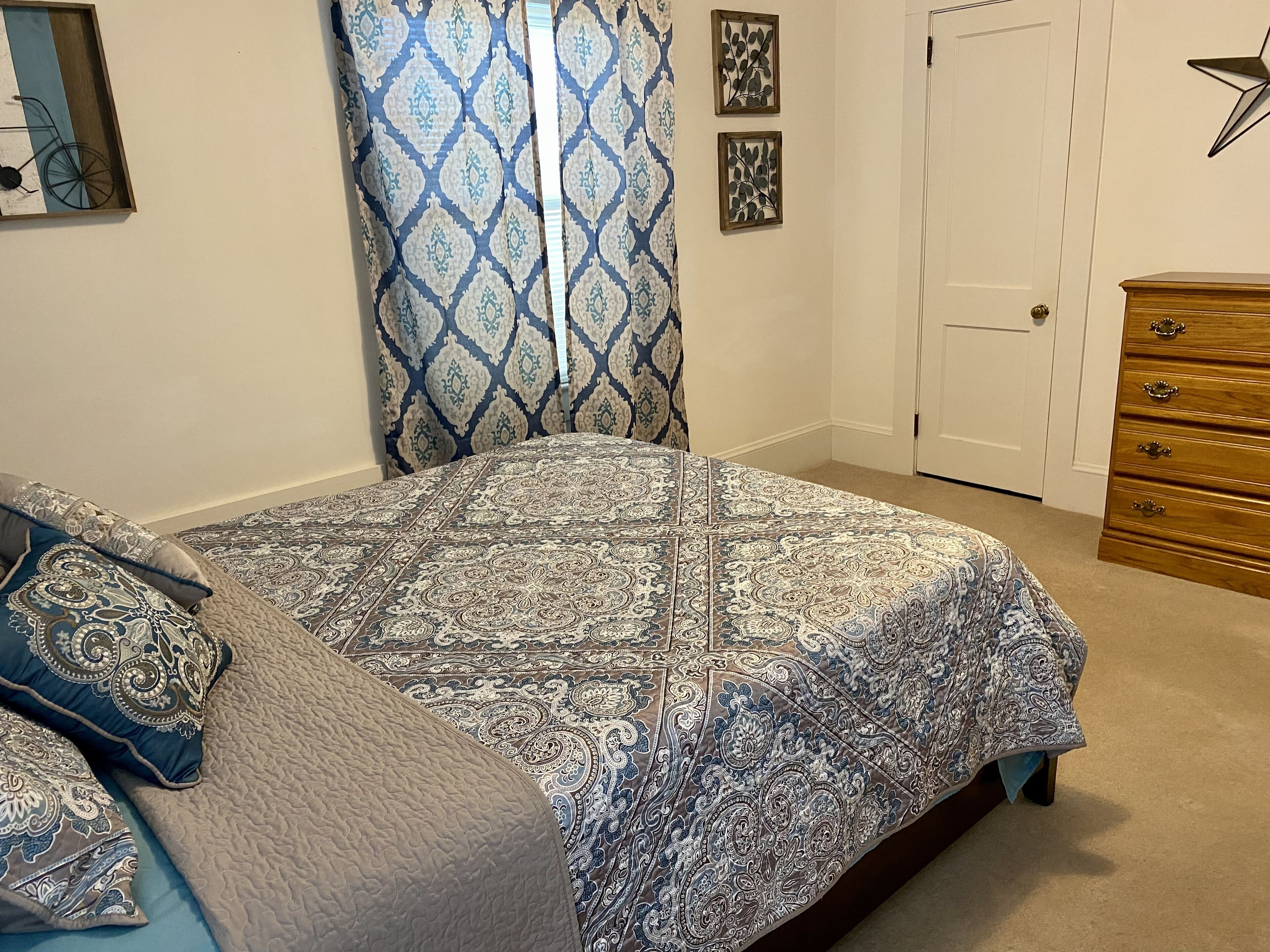 Cozy Farmhouse close to the Country Club, MerleFest and Apple Festival