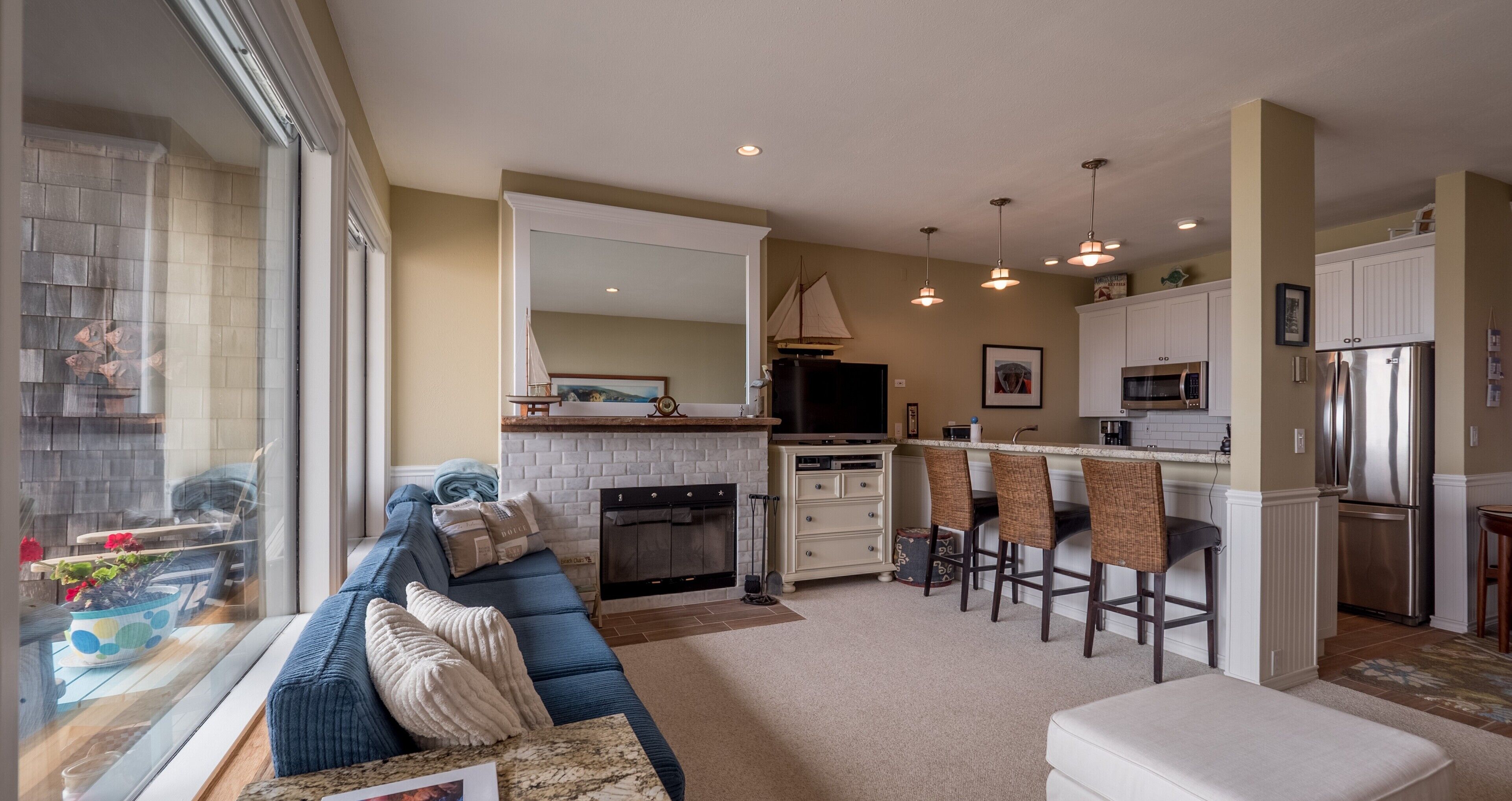 Pajaro Dunes Resort: New, Full Ocean View 1 Bdrm, sleeps 4 - Remodeled & Private