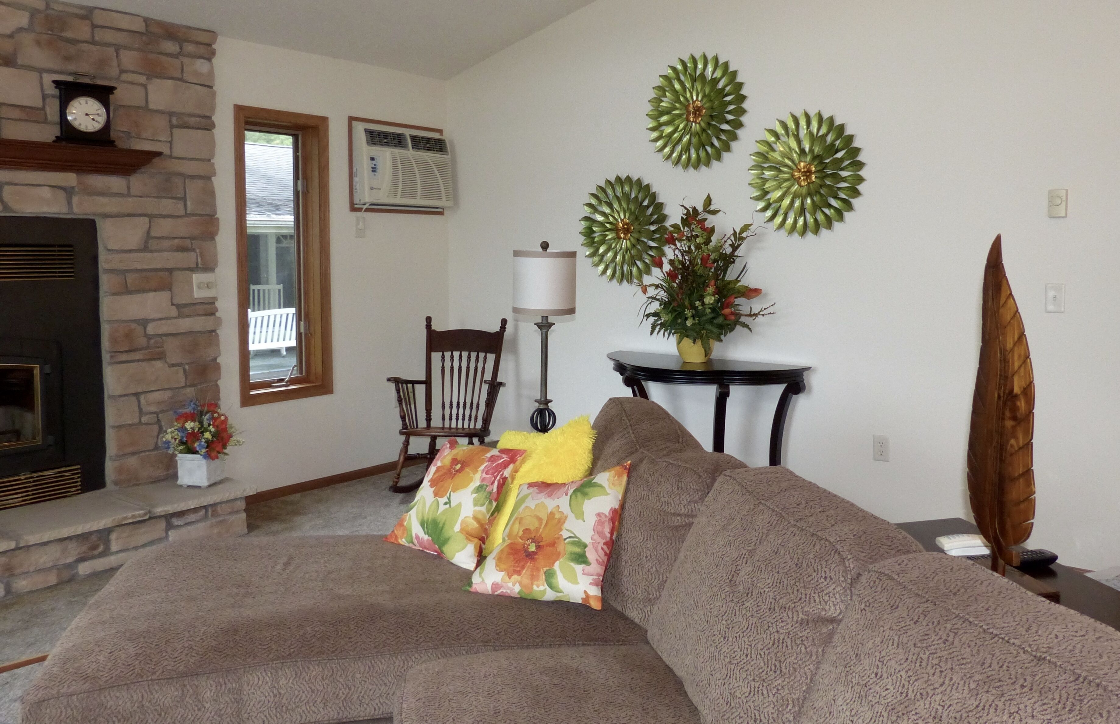 Bear Lake Vacation Home Manawa, WI --Great Snowmobiling location! 