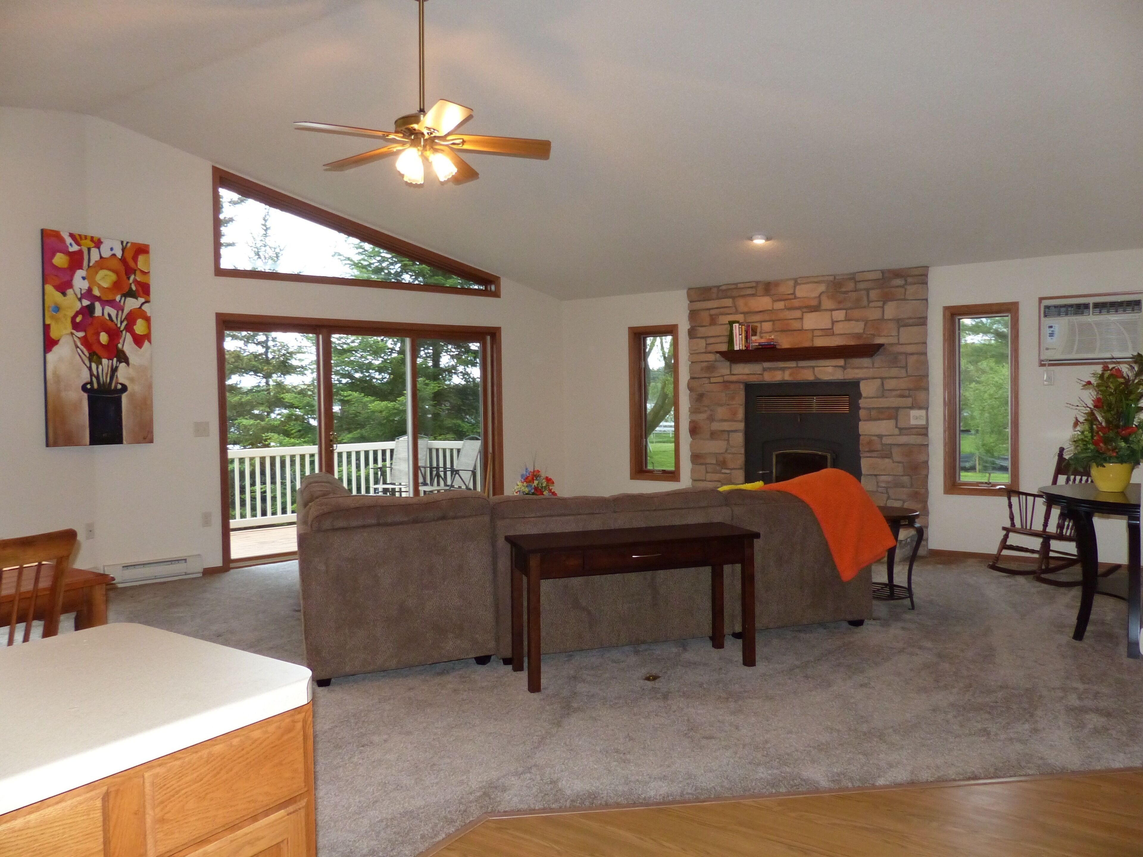 Bear Lake Vacation Home Manawa, WI --Great Snowmobiling location! 