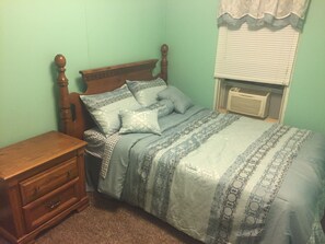 3 bedrooms, WiFi, bed sheets