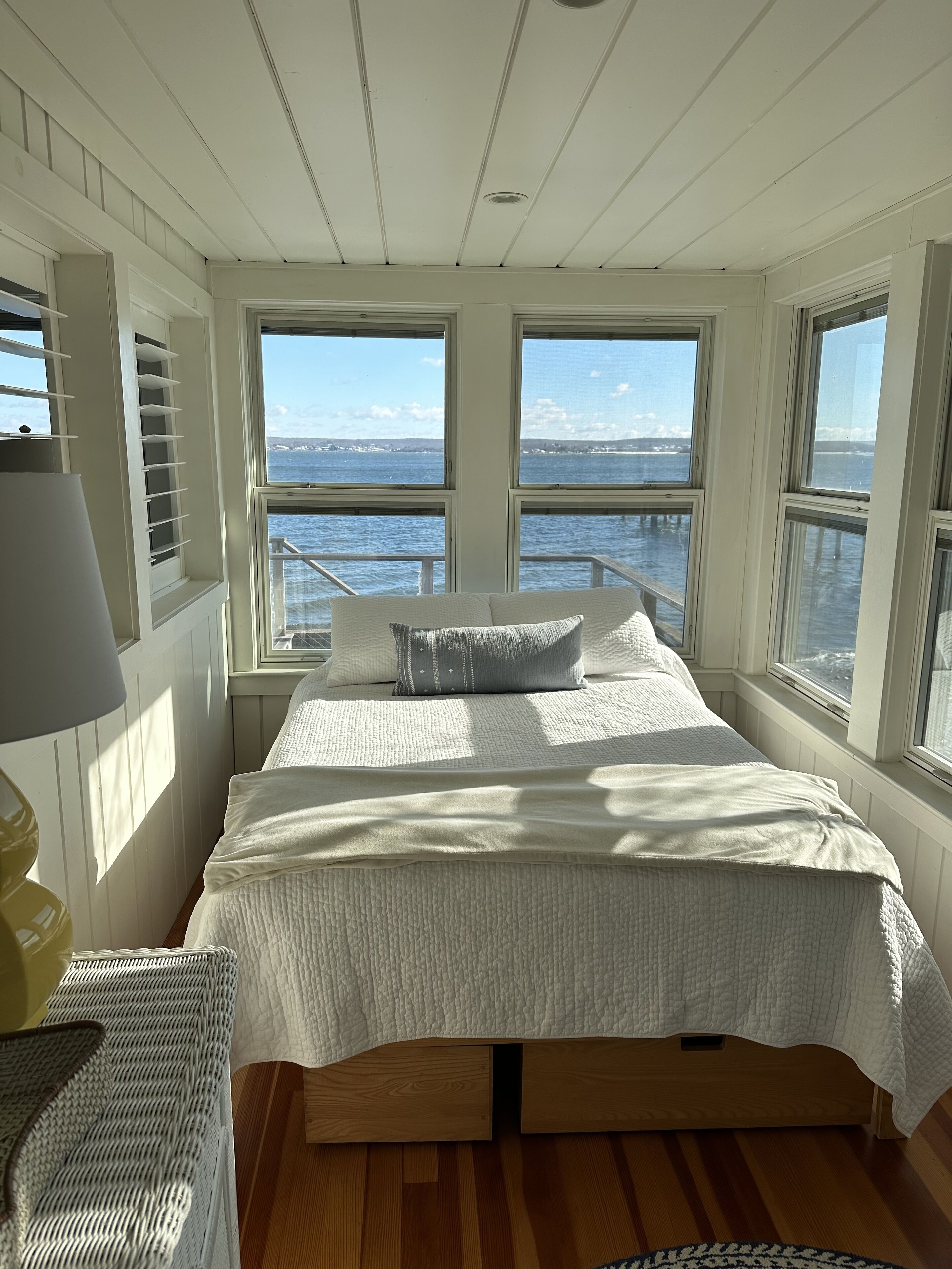 2 bedrooms, iron/ironing board, travel cot, WiFi