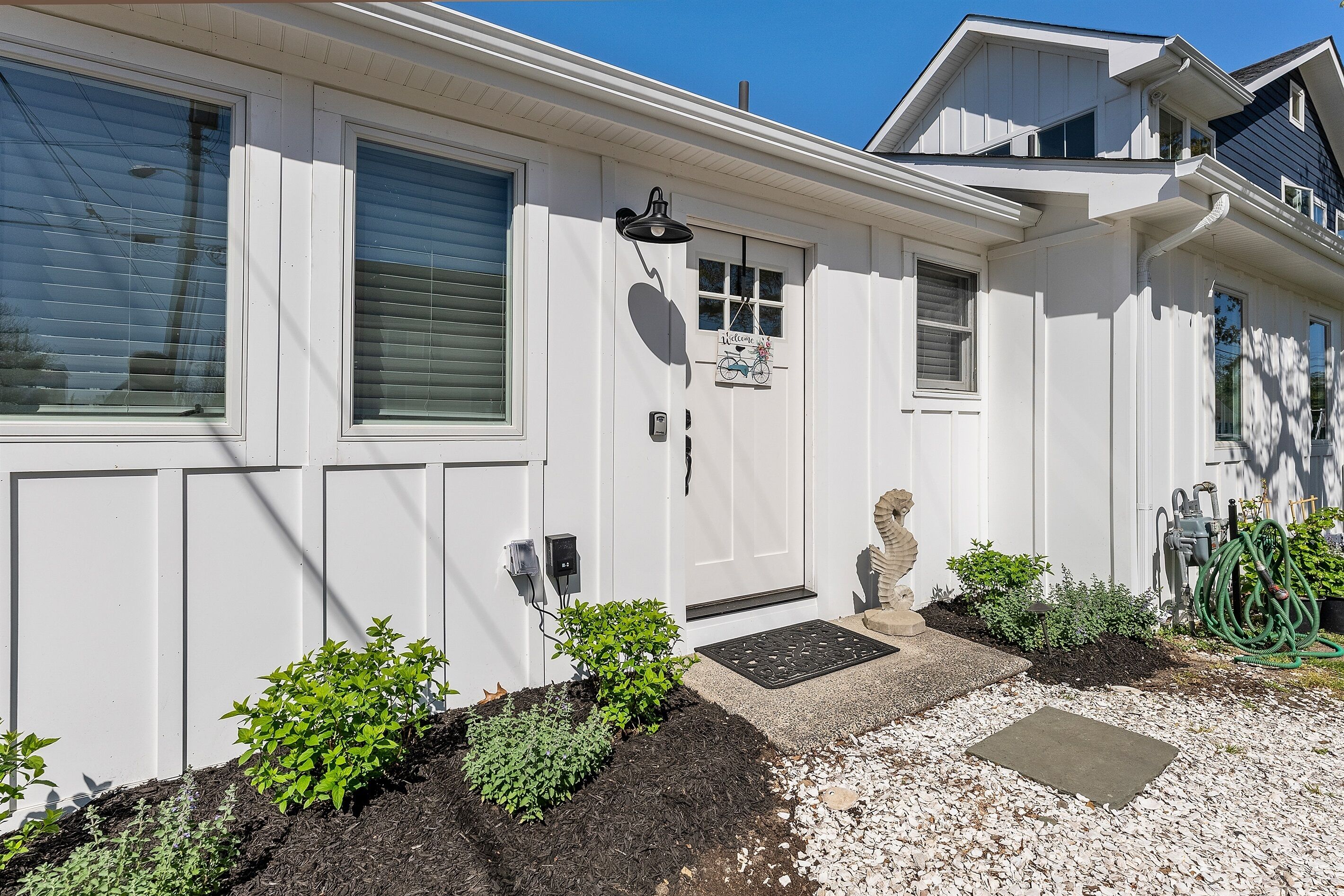 Fall Getaway~Hot Tub~Gas Fireplace~Pet Friendly!