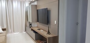 3 makuuhuonetta, silitysrauta/-lauta, Wi-Fi, vuodevaatteet