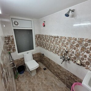 Soap, shampoo, toilet paper - Apt 9 3 bedrooms with 2 Big Halls fully furnished, With Terrace Harden Apartment (Hyderabad)
