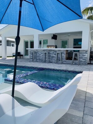 Outdoor pool, a heated pool