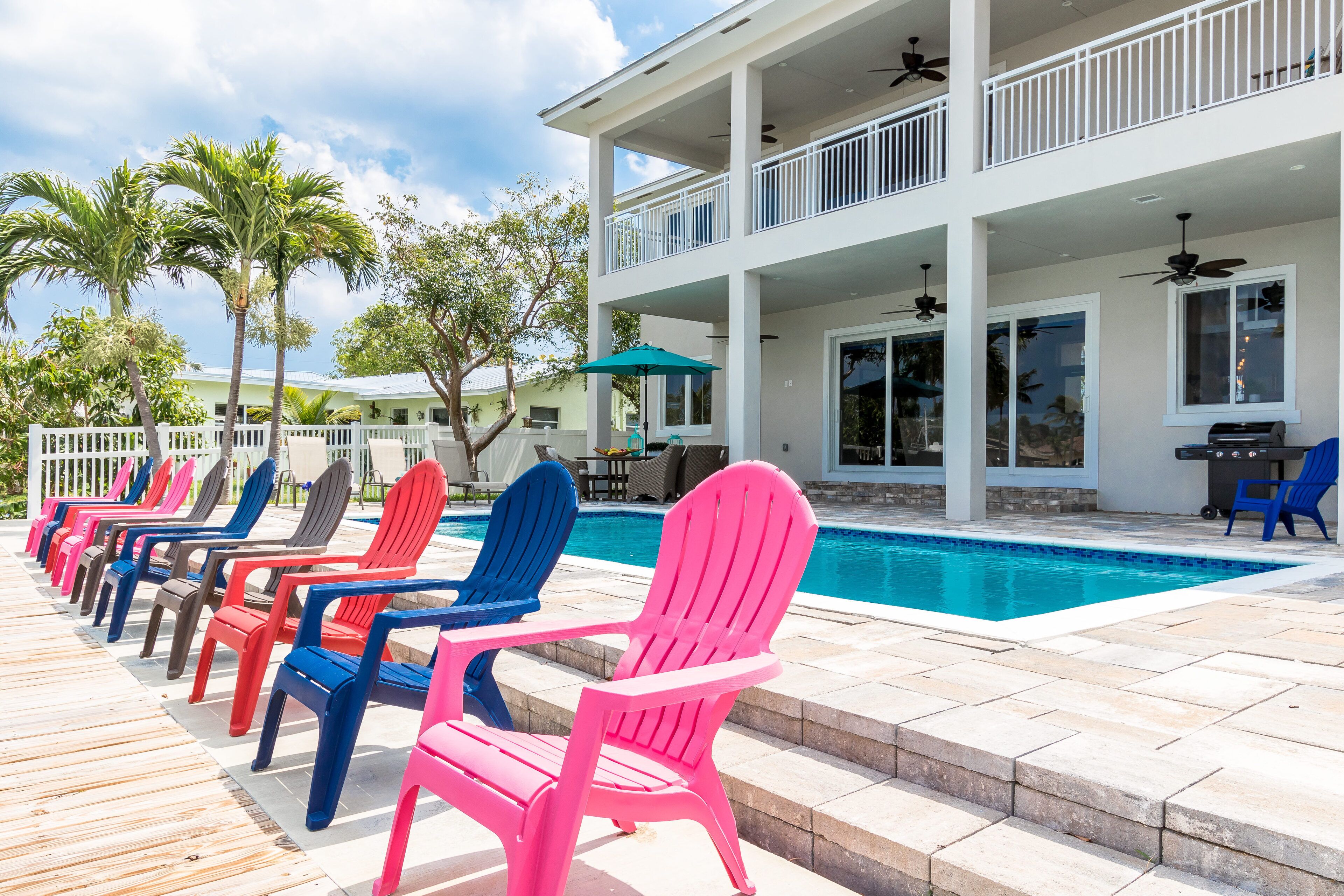 Magnificent 2-story Waterview Dreams Villa on canal! A Dream Vacation!