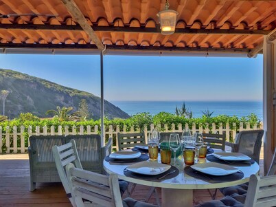 The Casa da Rampa by the sea