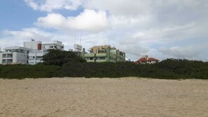 On the beach, sun loungers - Large 2-story apartment, duplex penthouse, right on the sand of Ingleses beach! (Ingleses Norte)