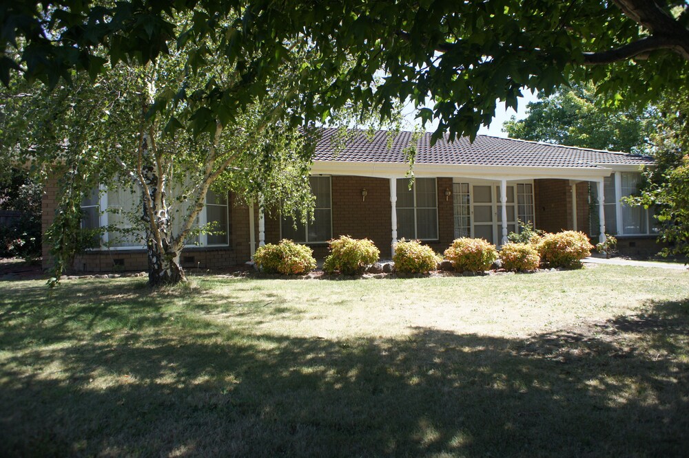 GIPPSLAND HOLIDAY STAY TRARALGON