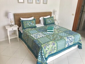 2 bedrooms, in-room safe, iron/ironing board, free WiFi