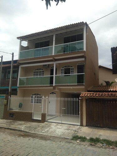 Newly renovated 3 storey house, great location