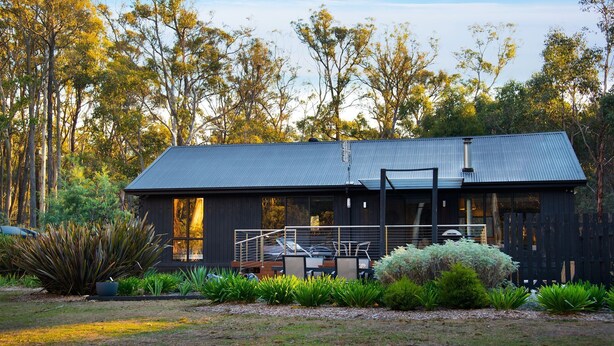 Property grounds - Ablac House - Tranquil Bushland Getaway (Wheatsheaf)