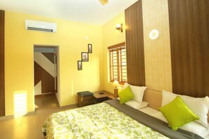 5 habitaciones, tabla de planchar con plancha y wifi gratis 