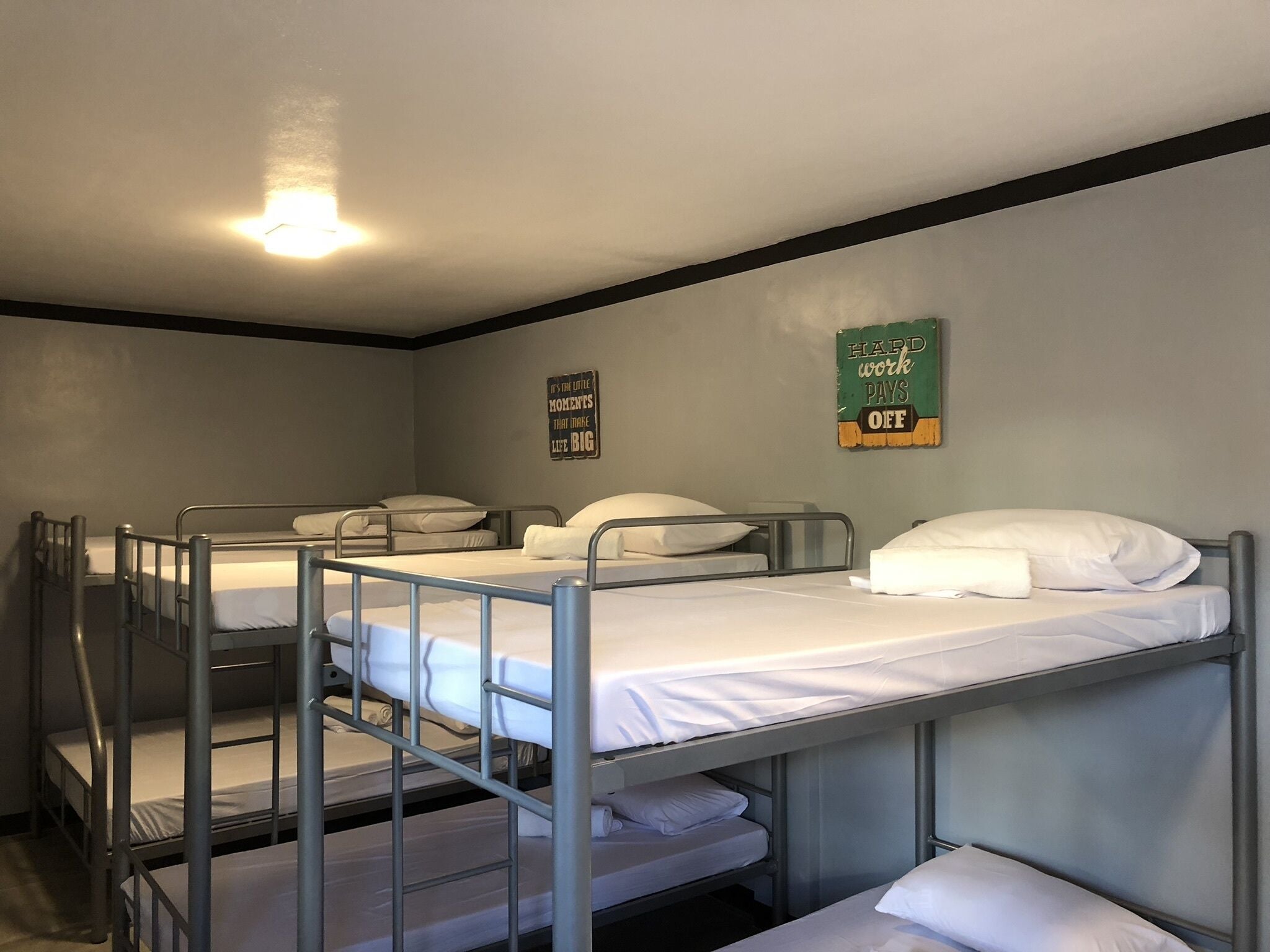 May's Pool House Near Enchanted Kingdom