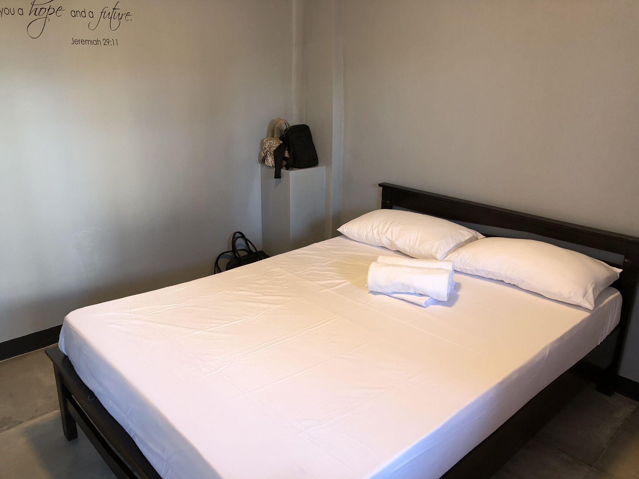 May's Pool House Near Enchanted Kingdom